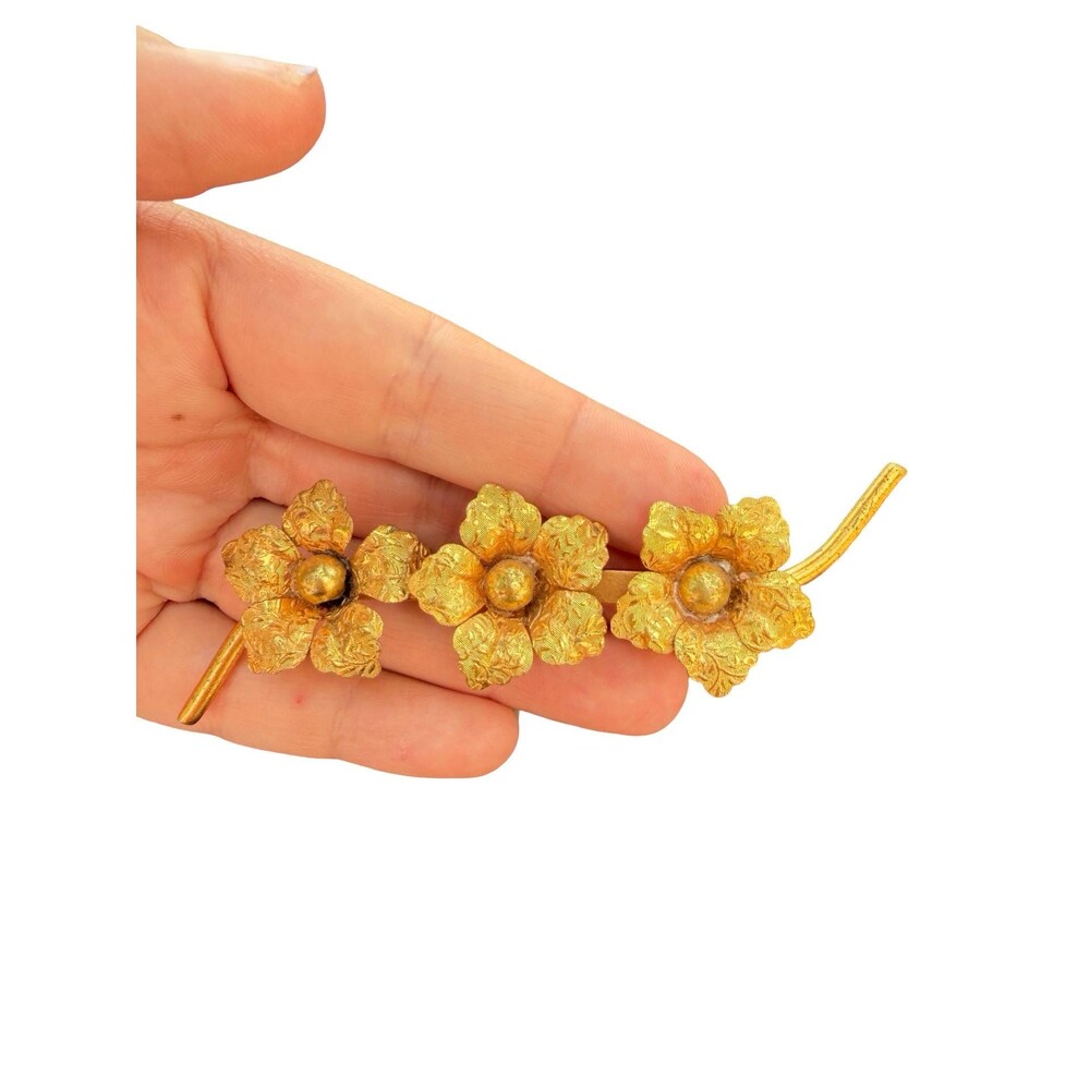 Vintage Gold Tone Floral Bar Brooch | Textured Flower Pin | Botanical Jewelry |